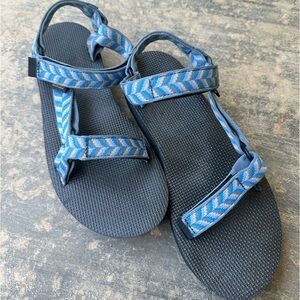 Teva Midform Universal